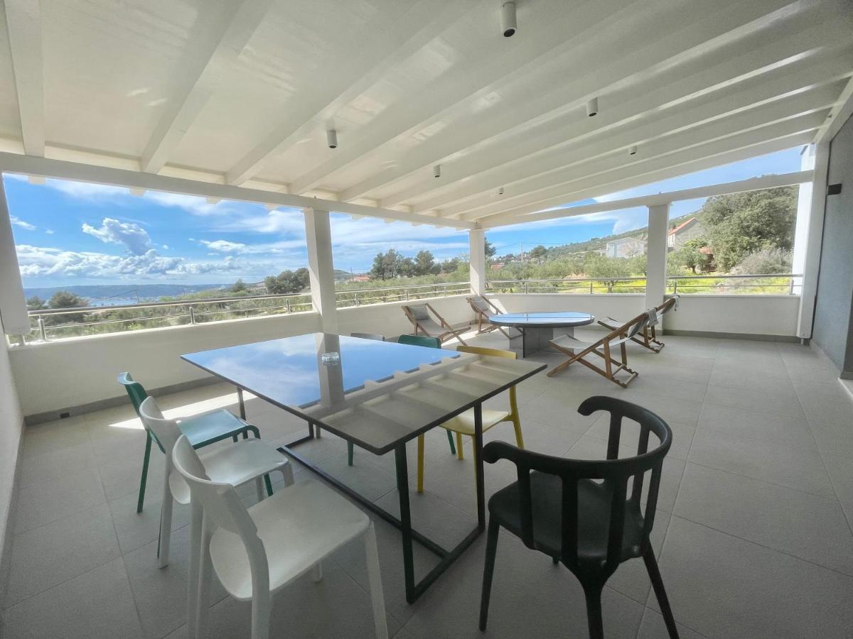 Villa Mila Kastela Kaštel Novi Buitenkant foto