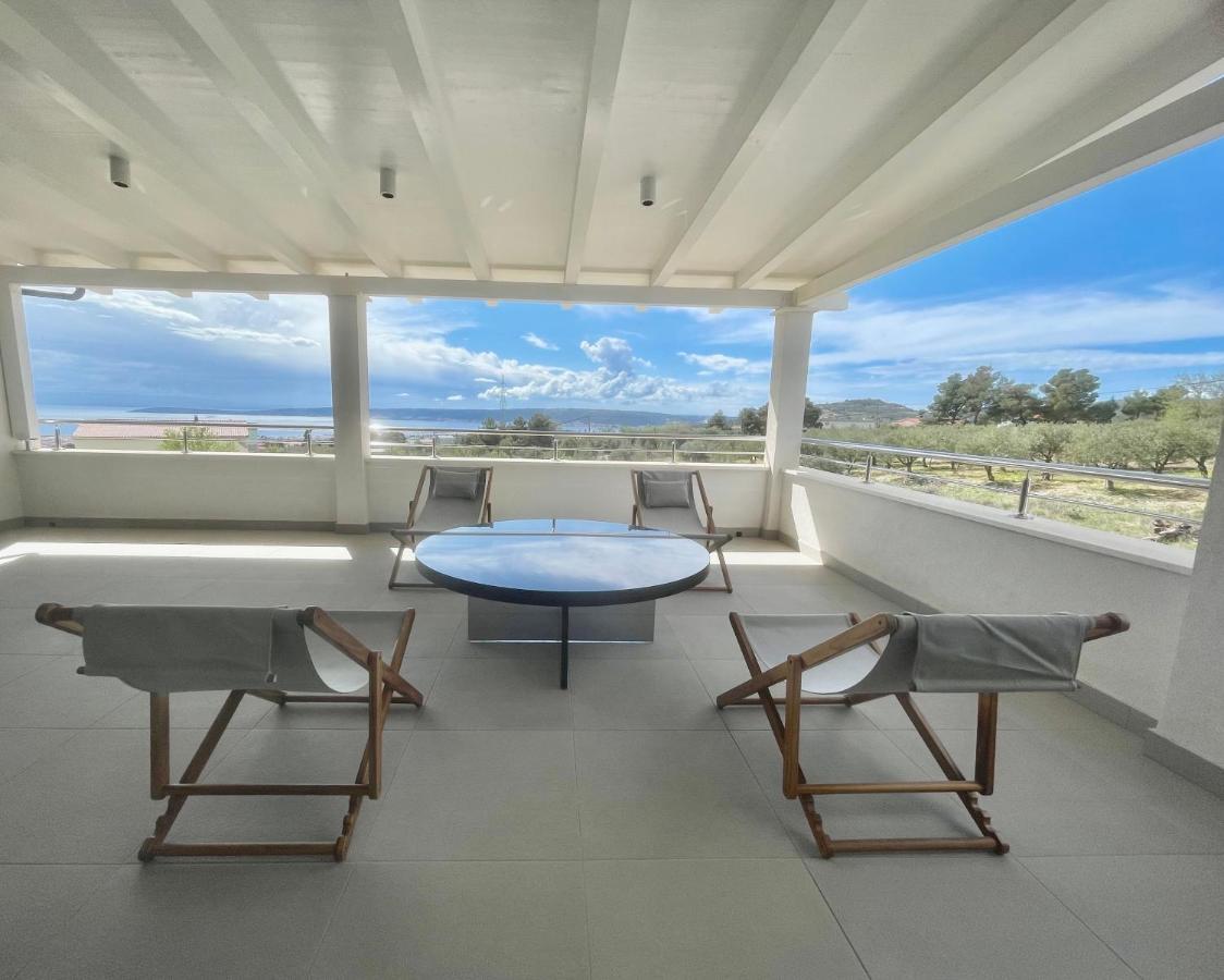 Villa Mila Kastela Kaštel Novi Buitenkant foto