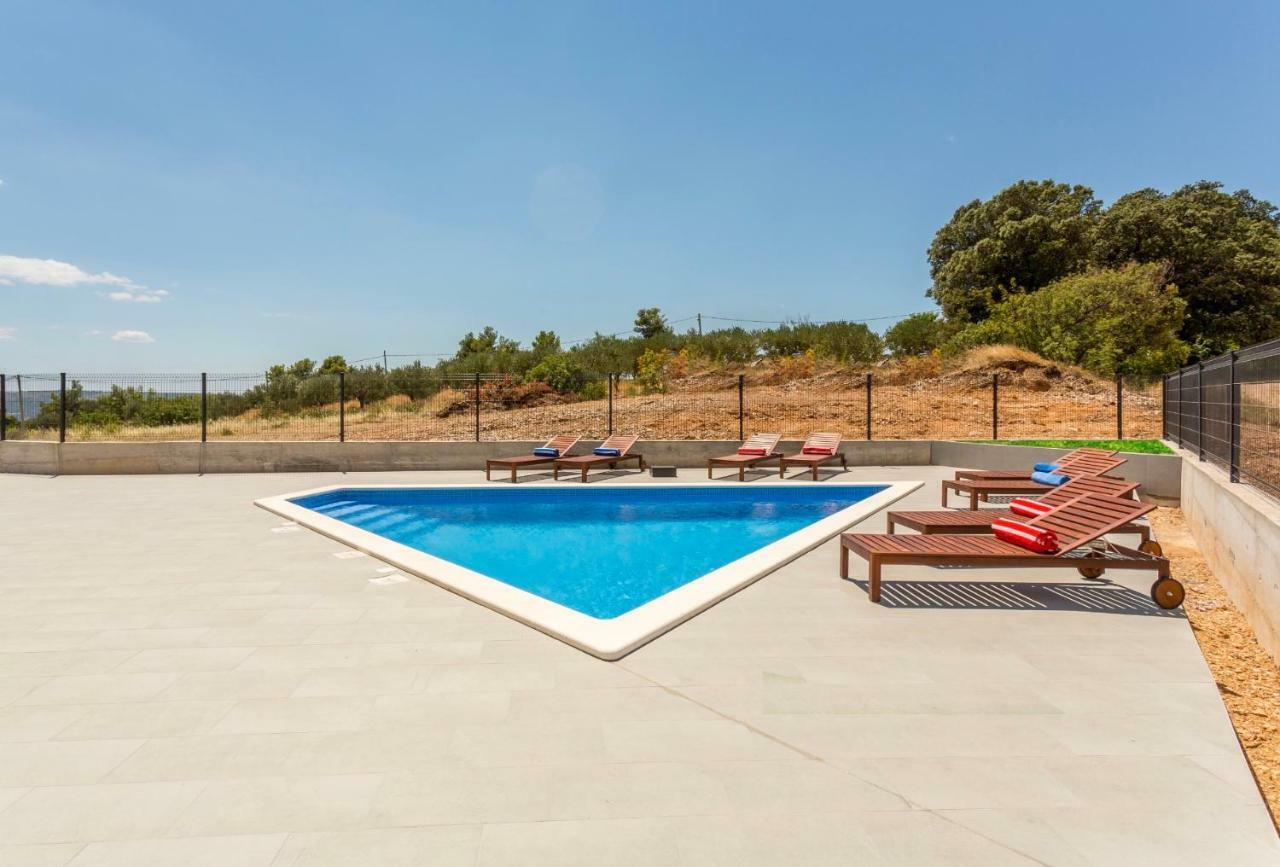Villa Mila Kastela Kaštel Novi Buitenkant foto